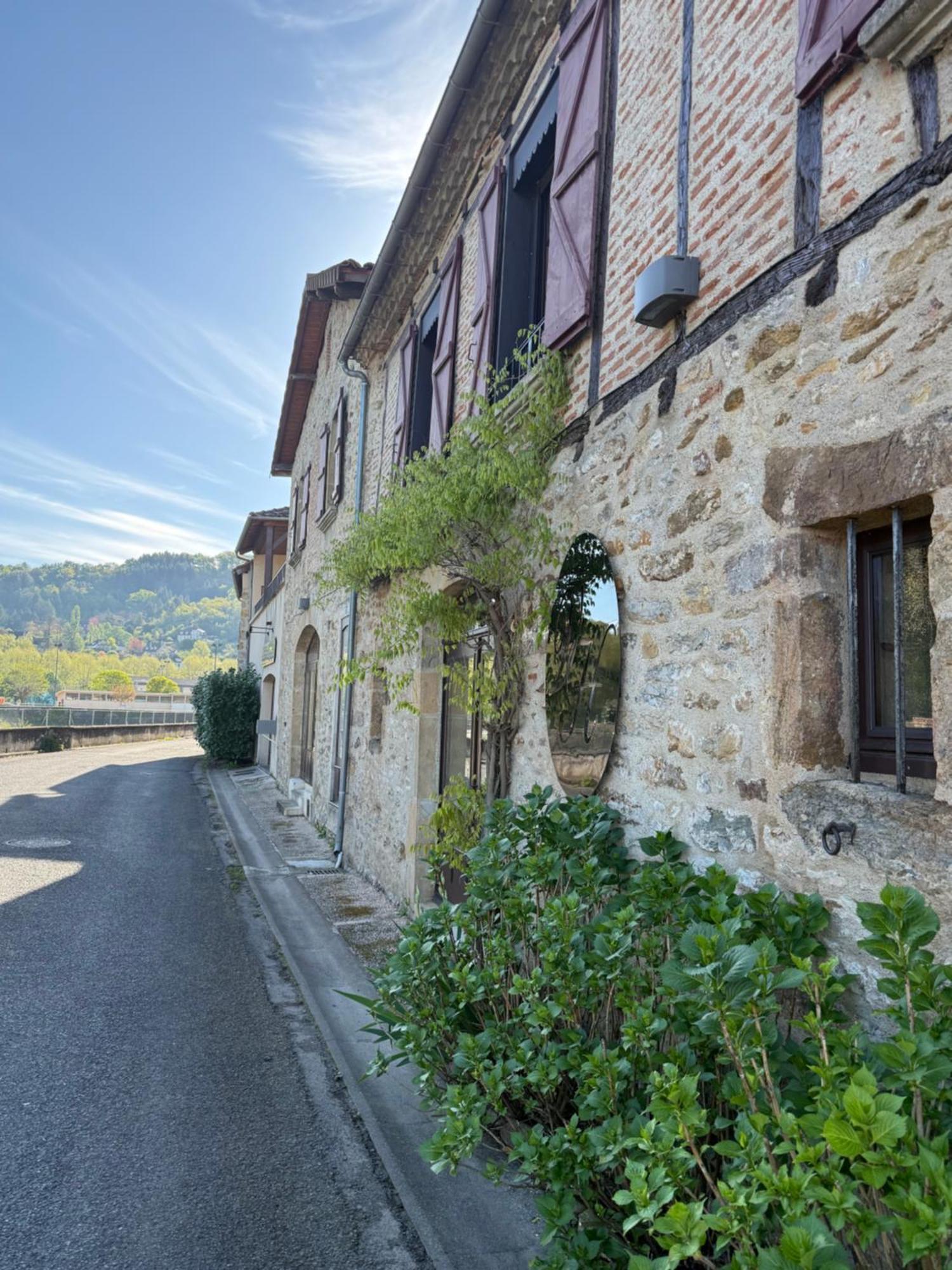 Le Victor Hugo - Et Restaurant - Logis Hotel Saint-Cere