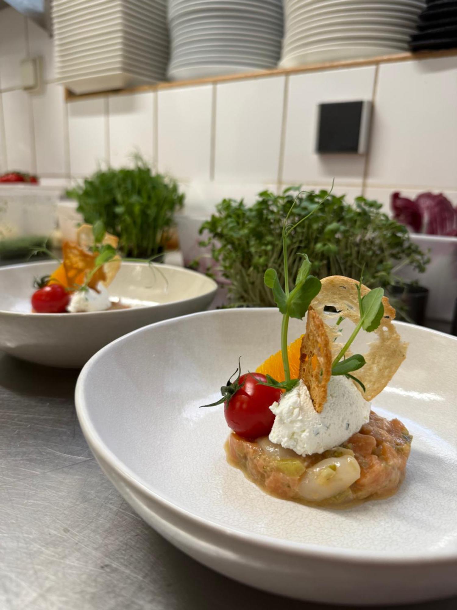 Le Victor Hugo - Et Restaurant - Logis Saint-Cere