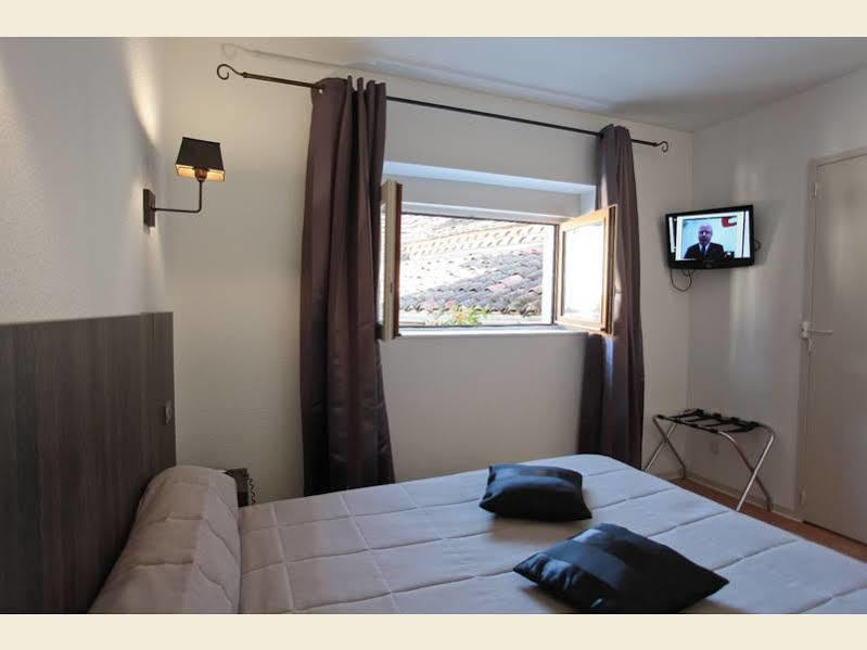 Le Victor Hugo - Et Restaurant - Logis 2*
